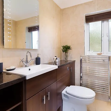 بيت للعطل Beech View آمبيلسايد